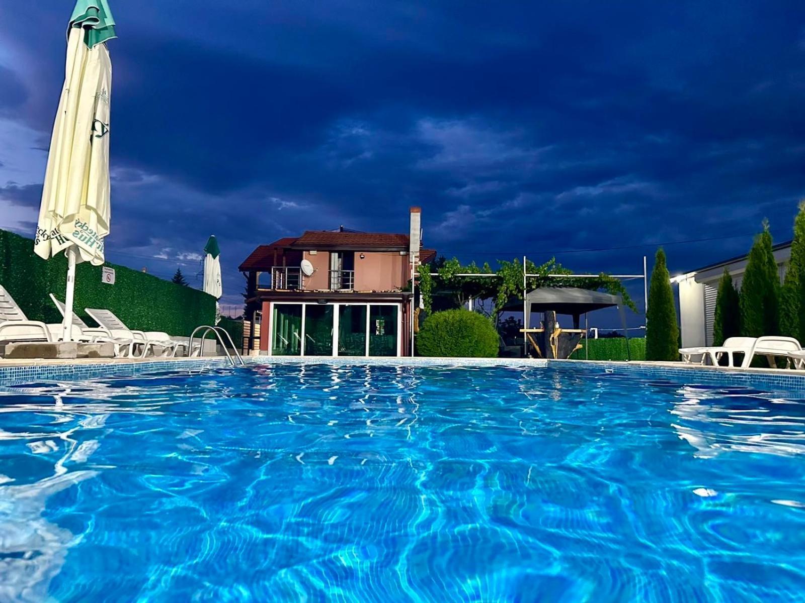 Стаи За Гости Dream Kŭrdzhali Exterior photo